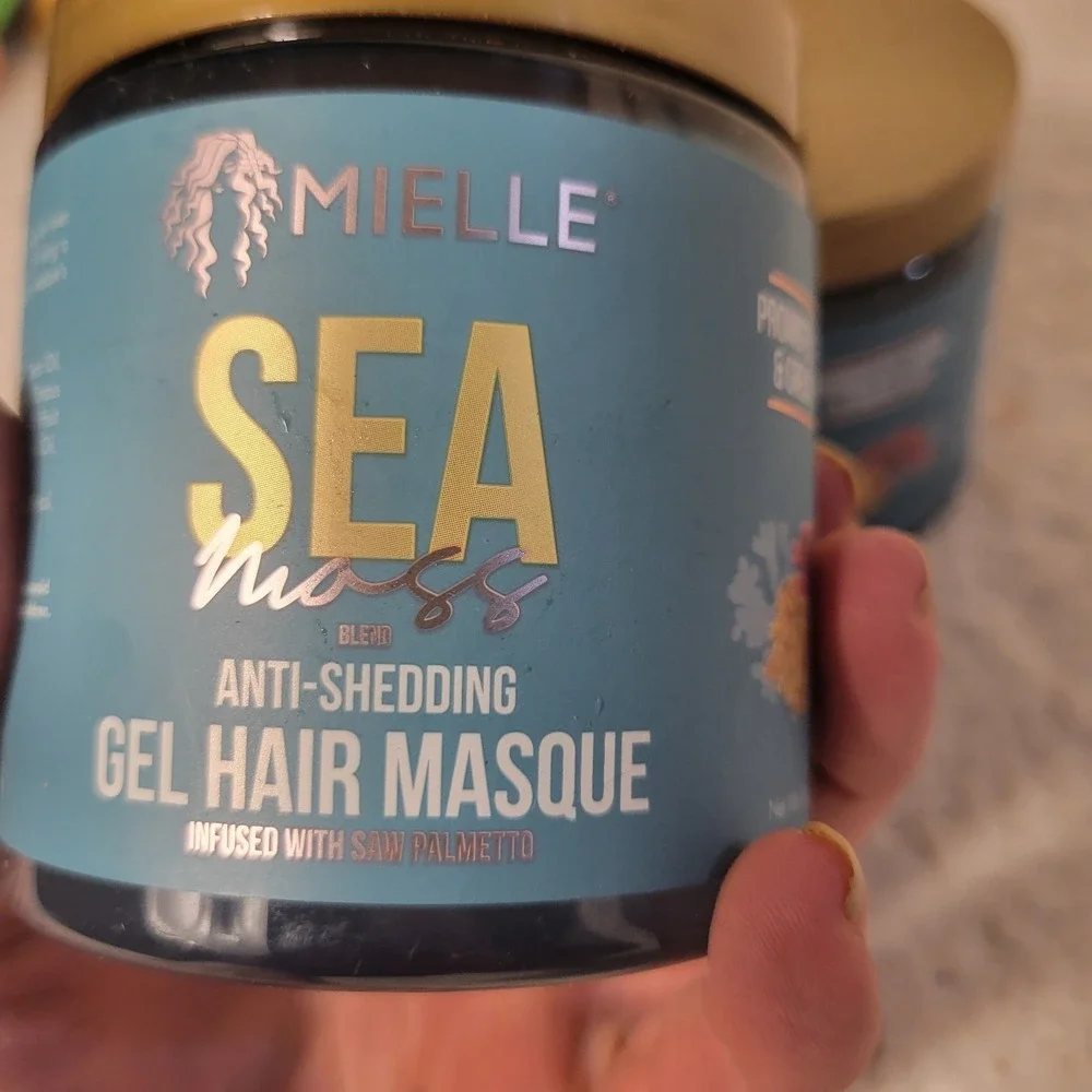 Mielle Sea Moss Anti-Shedding Gel Masque infused w/Saw Palmetto 8oz. LOT Of 2‎